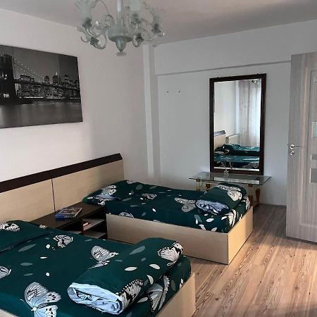 Apartament In Centrul Orasului Bacău Extérieur photo