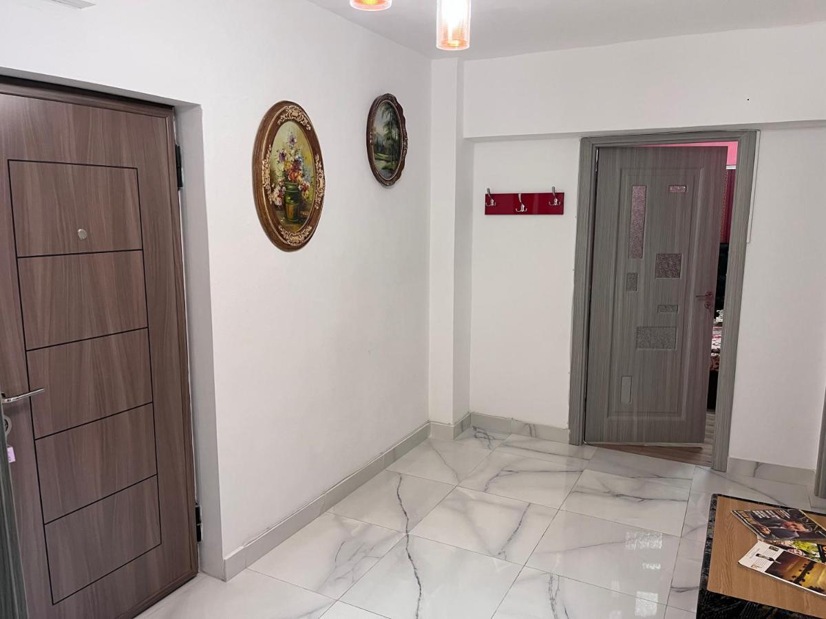 Apartament In Centrul Orasului Bacău Extérieur photo