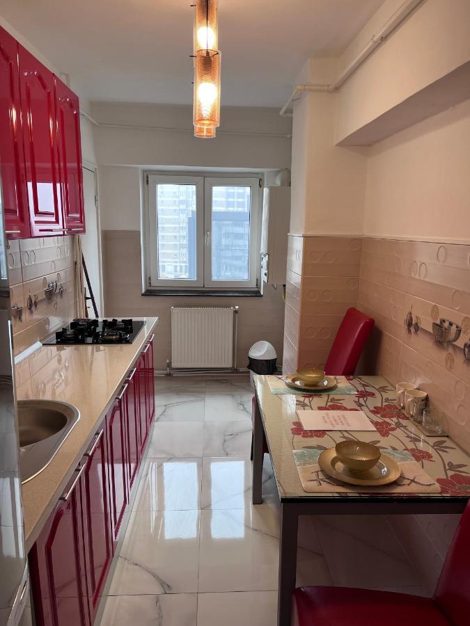 Apartament In Centrul Orasului Bacău Extérieur photo